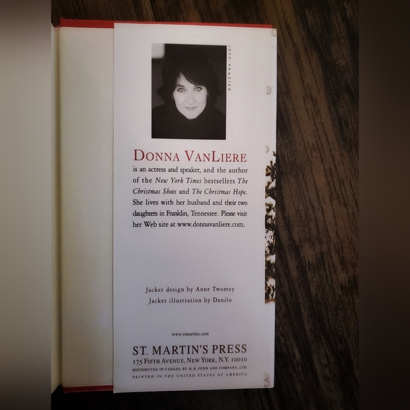 Book "The Christmas Blessing" by Donna VanLiere - Picture 4 of 4